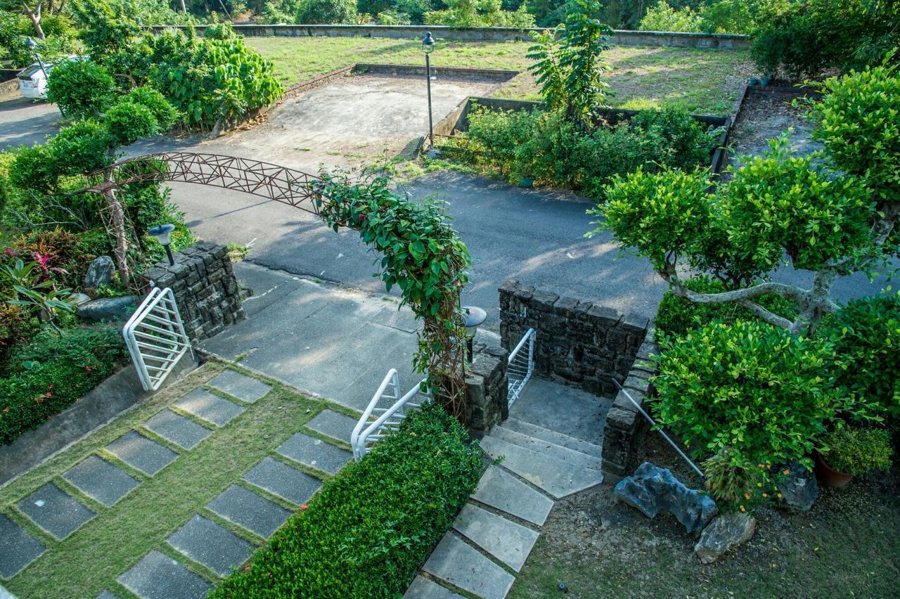 Mountain Homestay 6-8人包棟民宿 新化区 エクステリア 写真